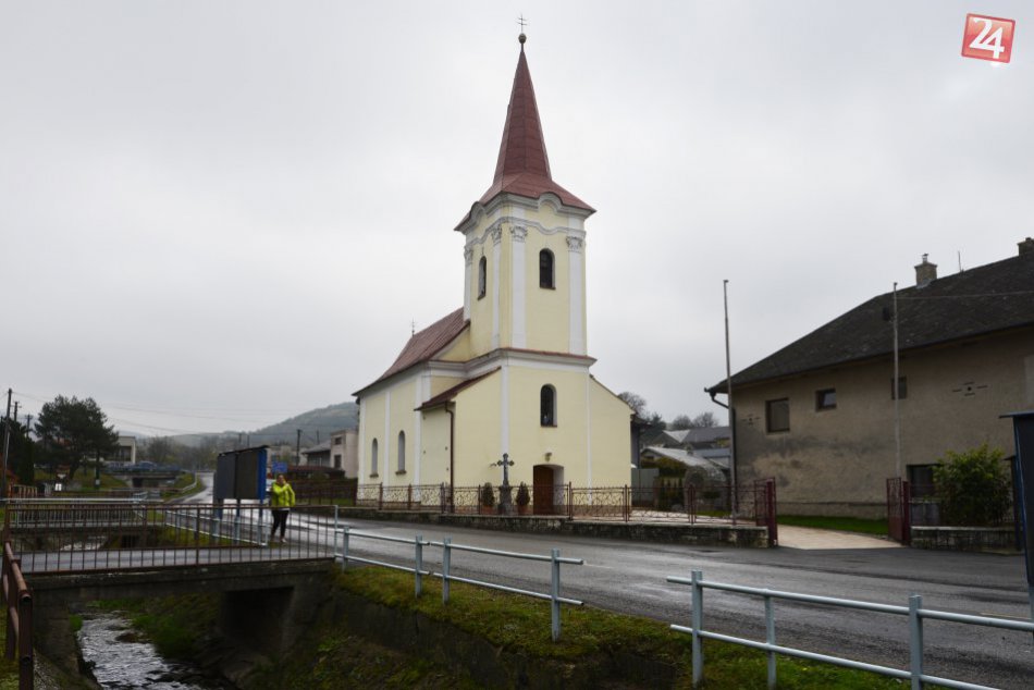 Obrazom zo známej dediny Demjata: Môže sa pochváliť i novým parkom s rybníkom!