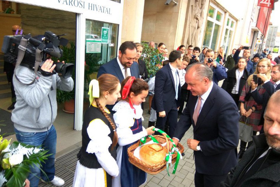 Prezident Andrej Kiska na návšteve Nových Zámkov