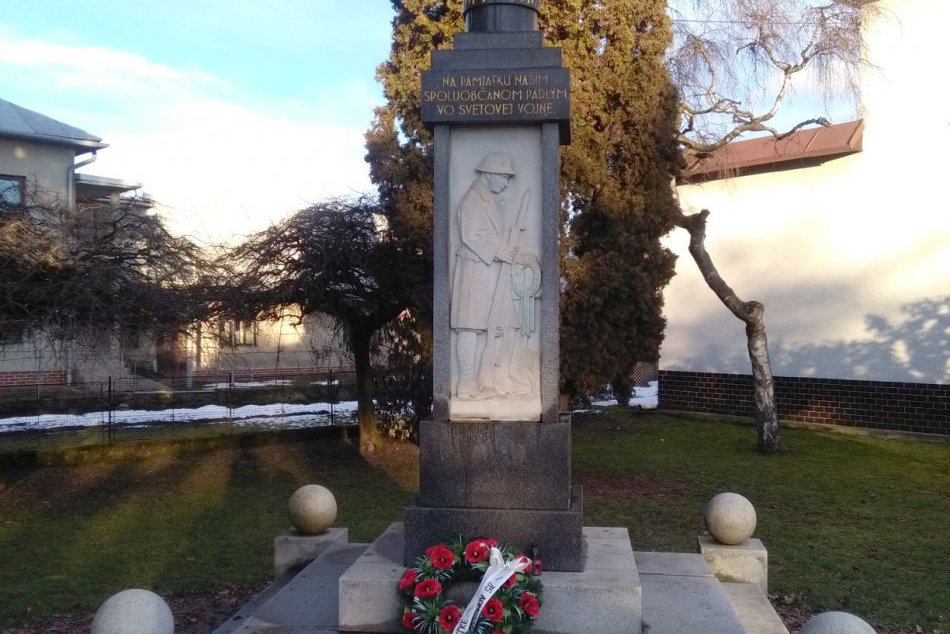 V OBRAZOCH: Pamätník obetiam Veľkej vojny v Sliači