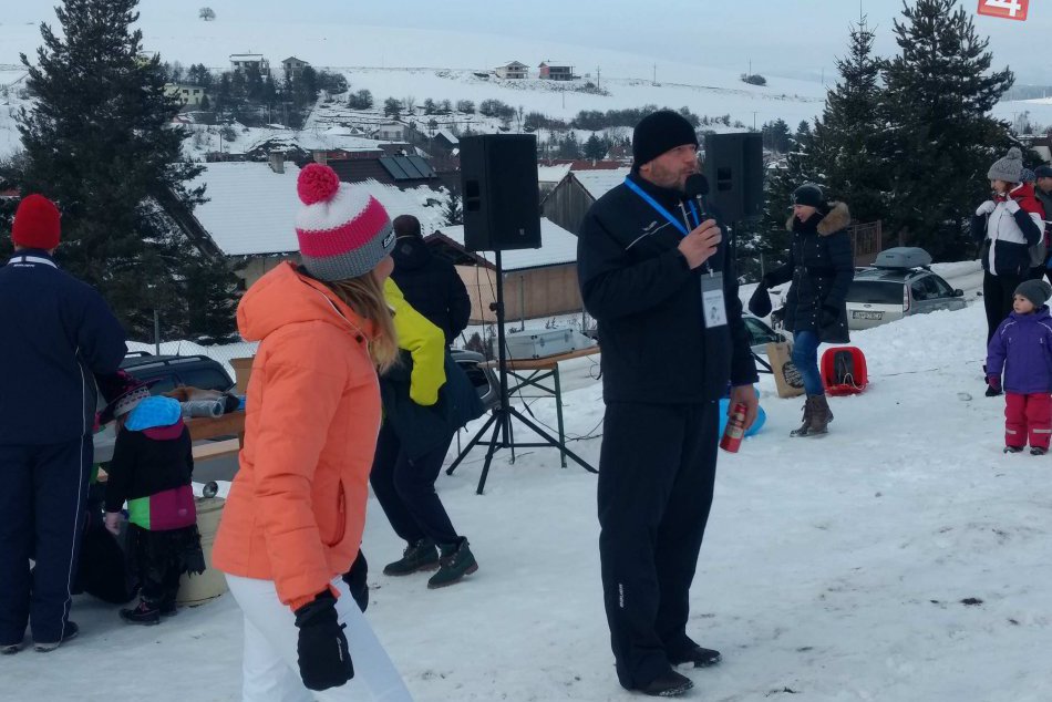 FOTOREPORTÁŽ:  Karneval na snehu ukončil fašiangové obdobie v Spišskej