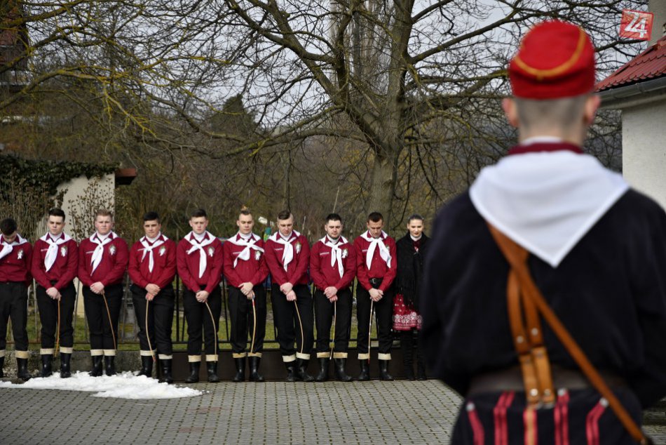 OBRAZOM: Pozrite si zábavu aj zvyky na fašiangovej pochôdzke v Chtelnici