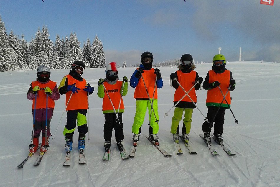 V OBRAZOCH: Revúcki školáci zažili lyžiarsky výcvik pod Kráľovou hoľou