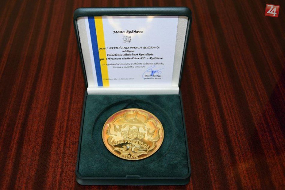 Obrazom: Primátor ocenil kynológov