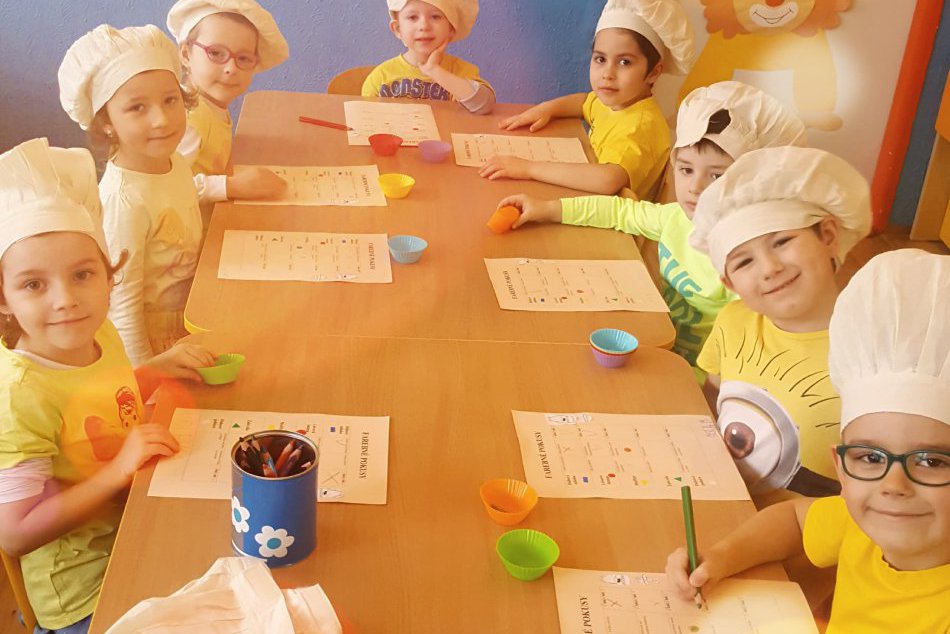 Zachytené objektívom: Farebný týždeň novoveských škôlkarov