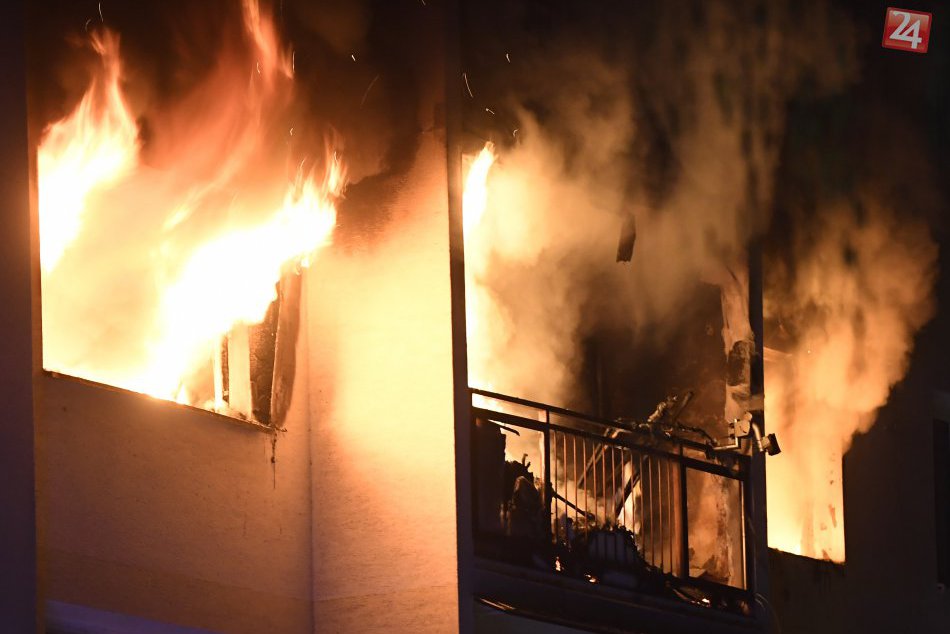 V košickej bytovke došlo k výbuchu a požiaru: FOTKY z miesta