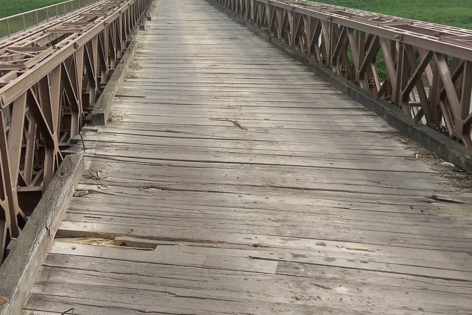 Most v Dolných Krškanoch neuzavreli