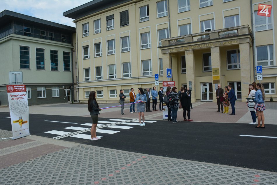 FOTO: Na PU v Prešove vytvorili desiatky parkovacích miest a nielen to!
