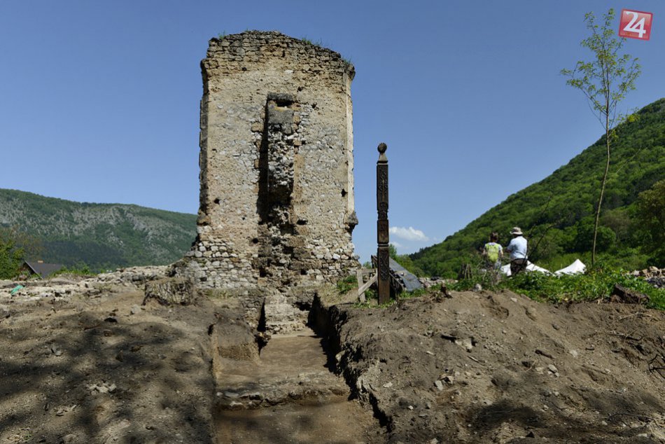 Obrazom: Medzinárodná archeologická dobrovoľnícka brigáda v Gombaseku