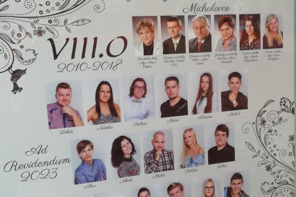 Zachytené na FOTKÁCH: V Michalovciach už pútajú pozornosť maturitné tablá