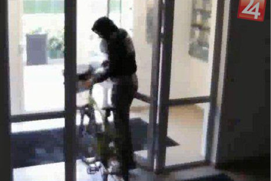 Údajný páchateľ, ktorý zrejme bicykle ukradol