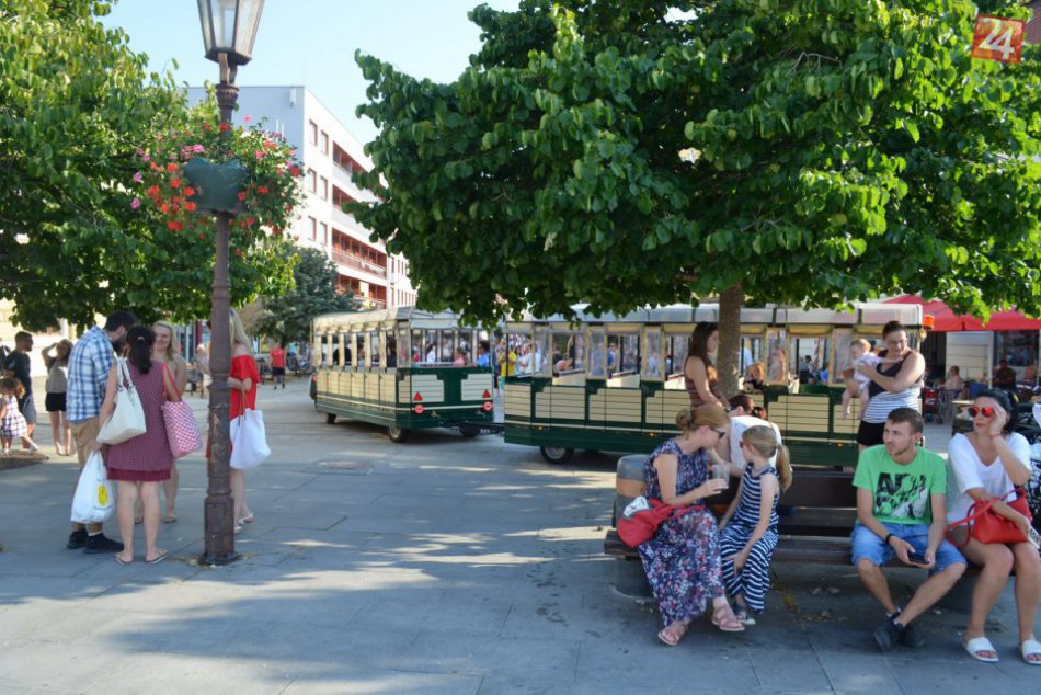 FOTO: Festival pouličného jedla rozvoňal námestie v Nitre