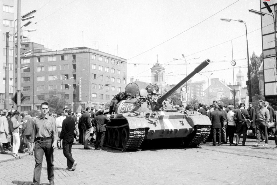 Dokumentárne snímky z Bratislavy 21. - 22. august 1968