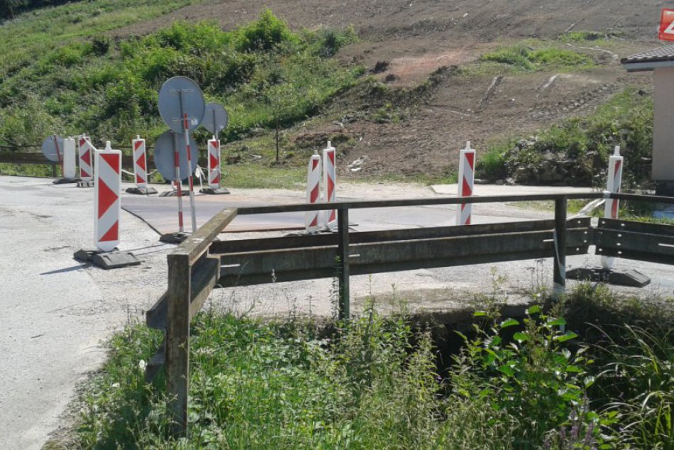 Most v obci Plevník-Drienové pred rekonštrukciou: Takto už dlhšie vyzerá