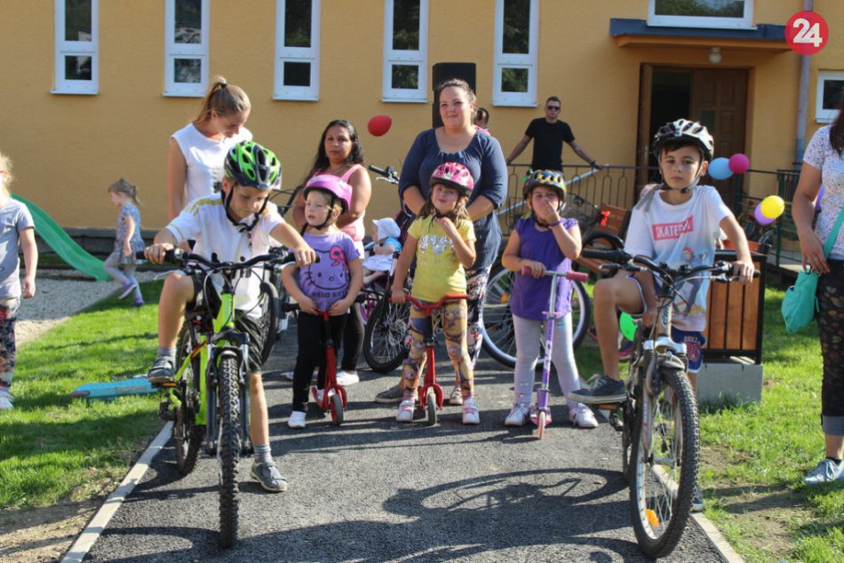 Nové dopravné ihrisko v Papradne: Zábery z jeho otvorenia