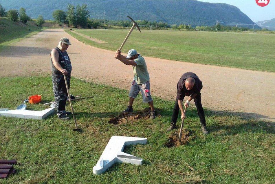 Obrazom: V meste pribudli nové lavičky