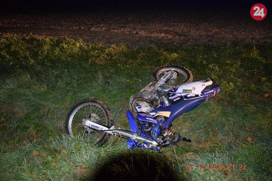 Nehoda motocyklistu v Dobroči