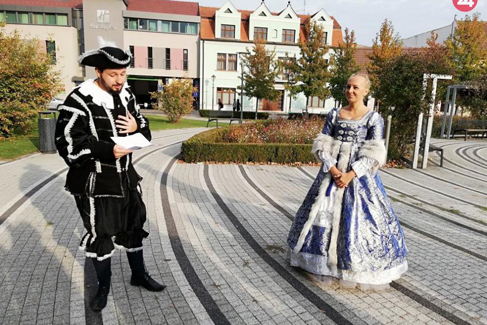 Literárne potulky Malým Rímom: Trnavou sa prechádzali múzy v podaní Hlohovčanov