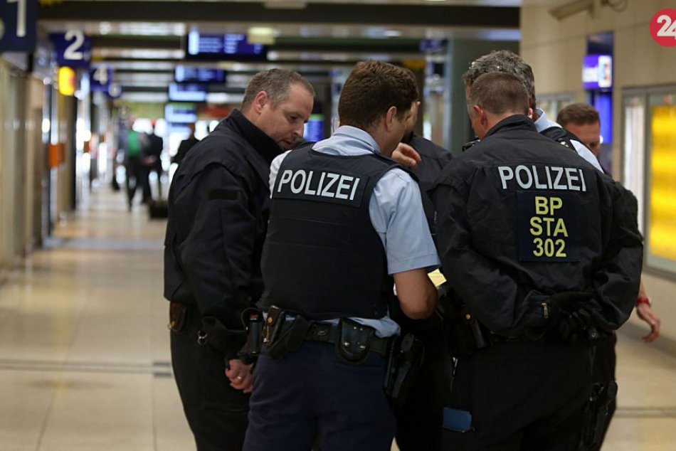 Rukojemnícka dráma v Nemecku: Polícia uzavrela stanicu v Kolíne