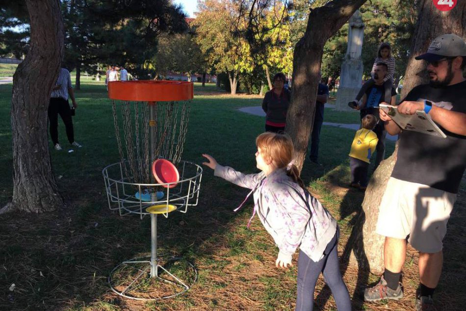 V parku lietali taniere: Víkendové majstrovstvá v discgolfe sú za nami