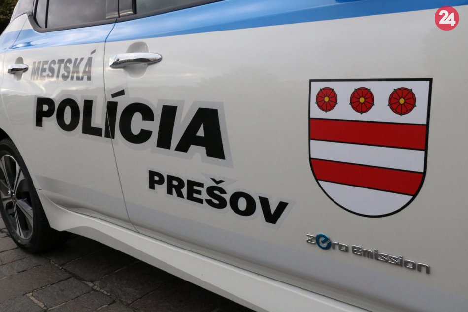 FOTO: Prešovskí strážcovia poriadku majú nové auto a nie hocijaké