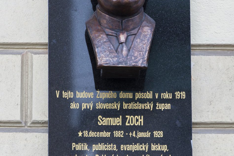 V centre Bratislavy odhalili bustu Samuelovi Zochovi