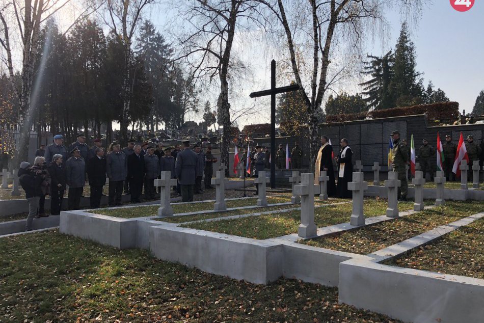 Prešov si pripomenul obete dvoch svetových vojen: Na počesť zaduneli salvy