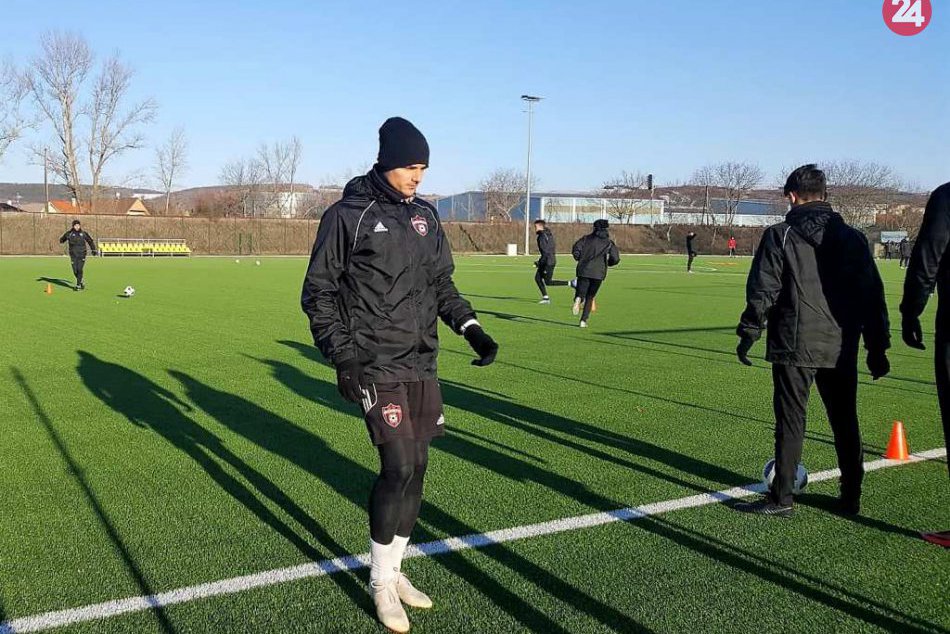 Spartak Trnava v Hlohovci: Futbalisti Spartaku zahájili sezónu na umelej tráve
