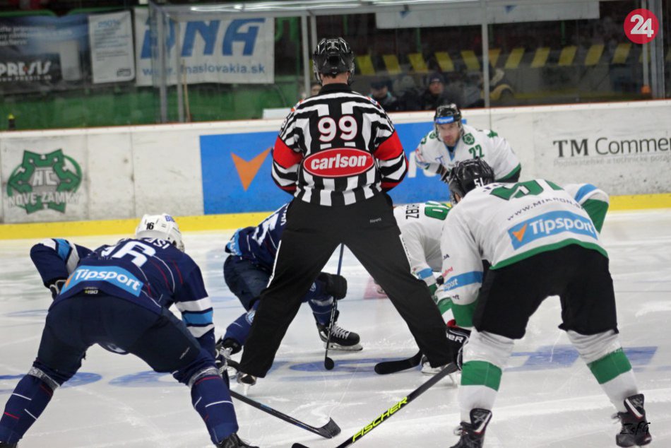 Regionálne derby Nové Zámky - Nitra prinieslo rýchly hokej