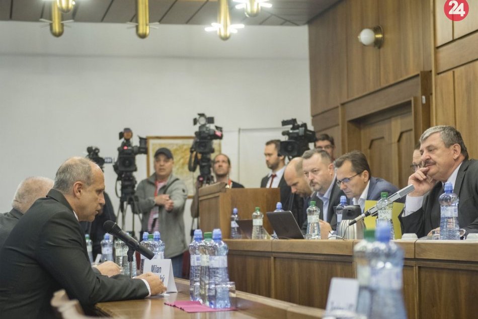 Výbor odporučil ministerke vnútra za šéfa polície Lučanského a Ševčíka