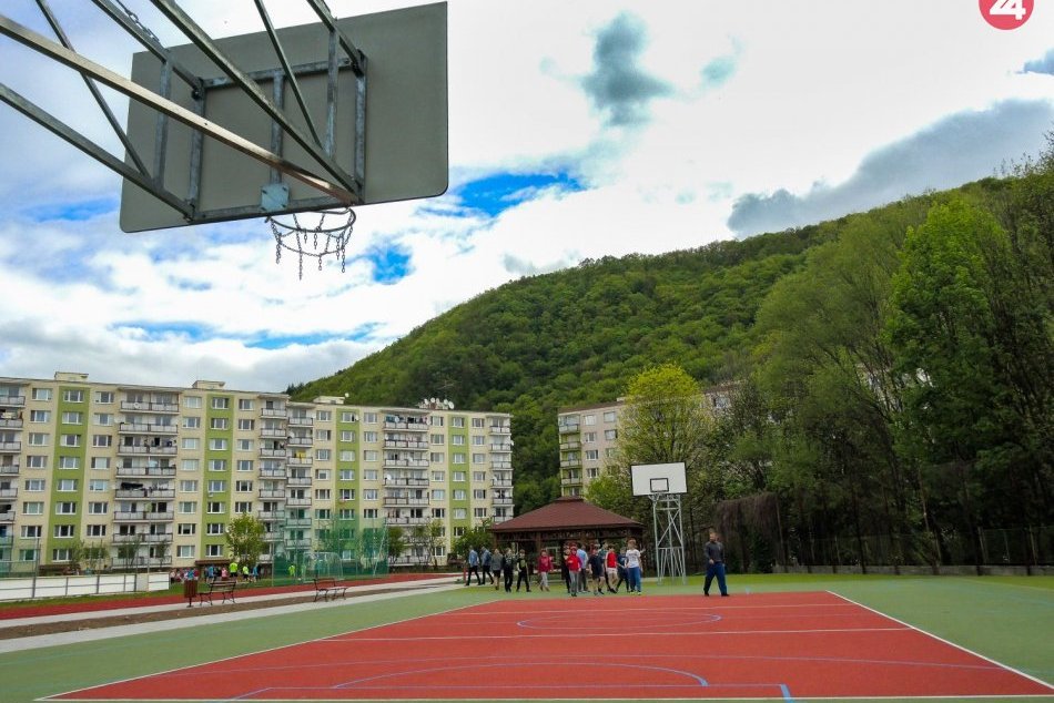V OBRAZOCH: Športové areály v Radvani a Podlaviciach