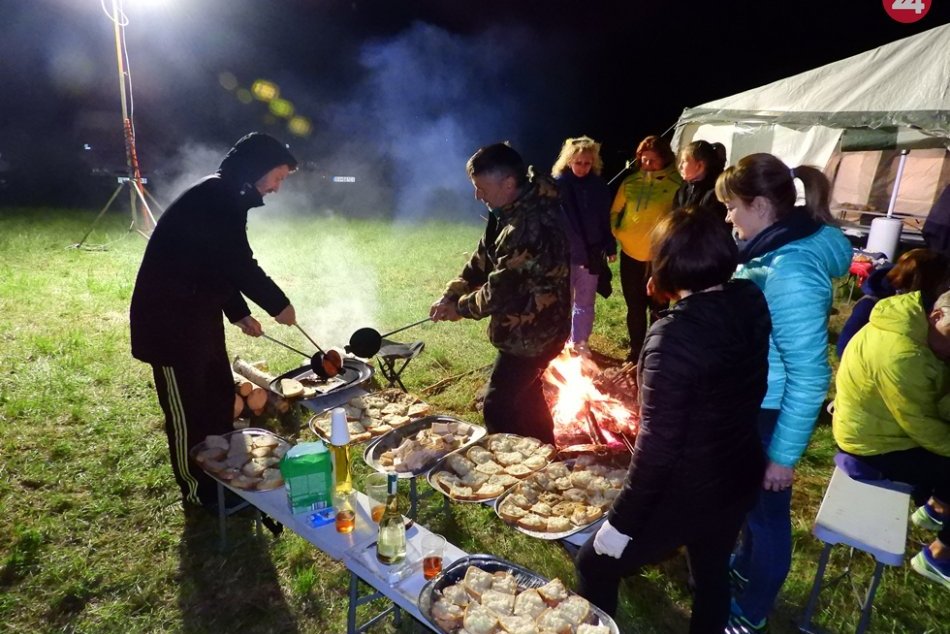 Obrazom: Nad Rožňavou aj tento rok horela vatra