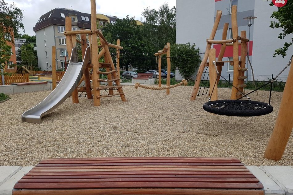 Revitalizovaný vnútroblok na ulici Gejzu Dusíka