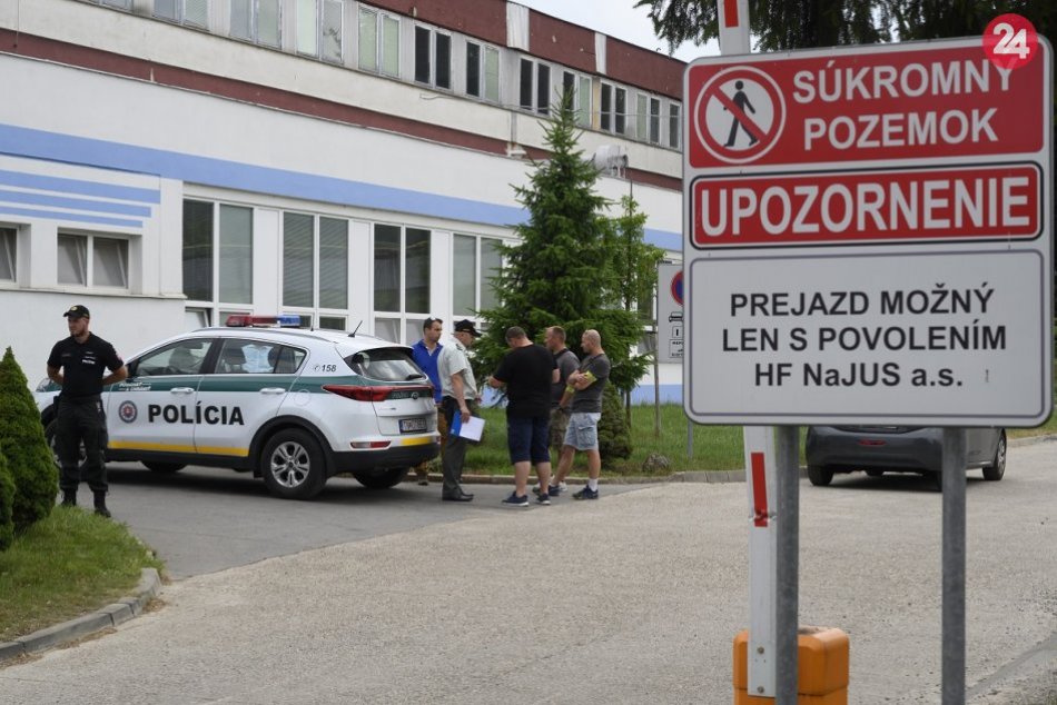 Streľba v priemyselnom parku na Považí: Zábery priamo z miesta