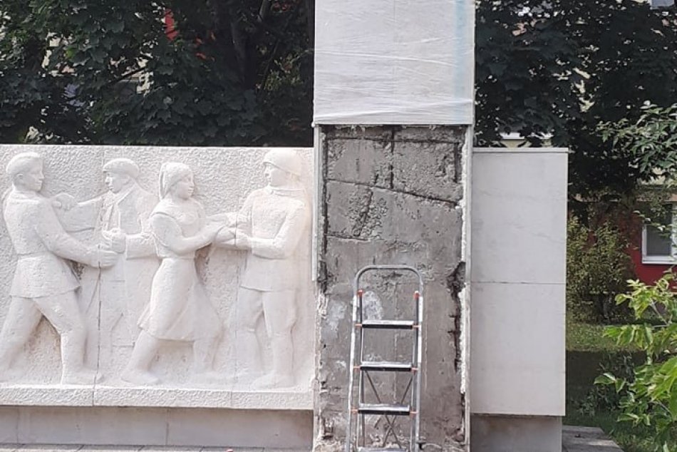 Pamätník na Dolnej ulici reštaurujú: Mesto Šaľa zaplatí vyše 12-tisíc eur, FOTO
