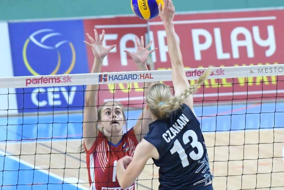 Slovensko – Fínsko 3:1 (-22, 16, 23, 22)