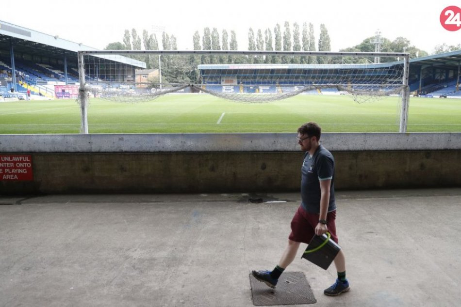 Tradičný klub FC Bury si nenašiel majiteľa, vylúčili ho z ligy