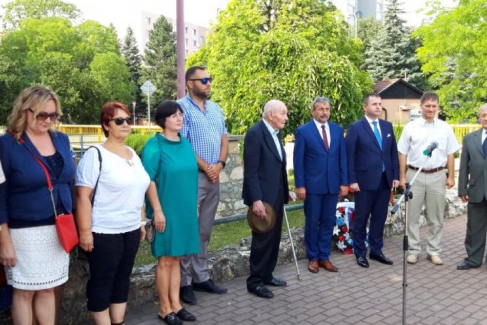 Stretnutie pri soche Partizána: V Moravciach sme si pripomenuli SNP