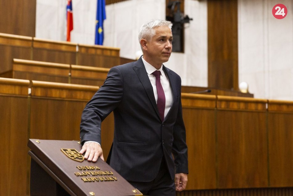 Národná rada má nových poslancov