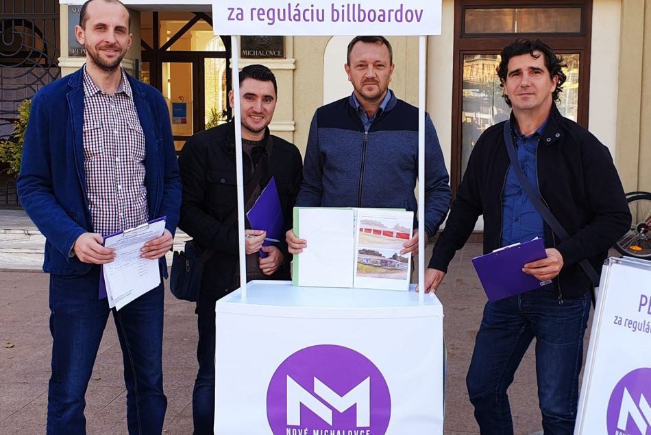 V centre Michaloviec prebieha petícia za reguláciu bilbordov