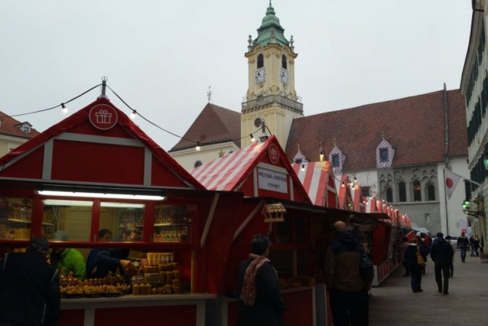 Hlavný vianočný trh a Vianočné trhy na Hviezdoslavovom námestí