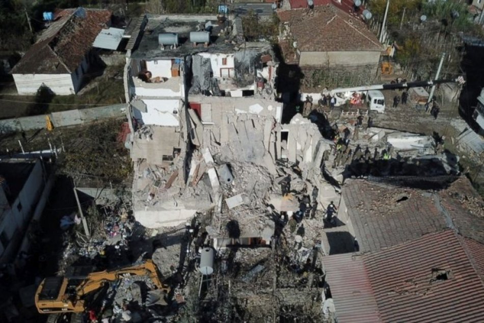 Albánsko zasiahlo silné zemetrasenie