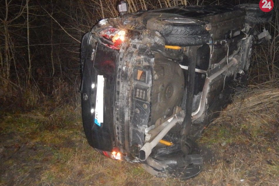 FOTO: Výsledok nehody pri Upohlave, vodič (22) nafúkal cez 2 promile