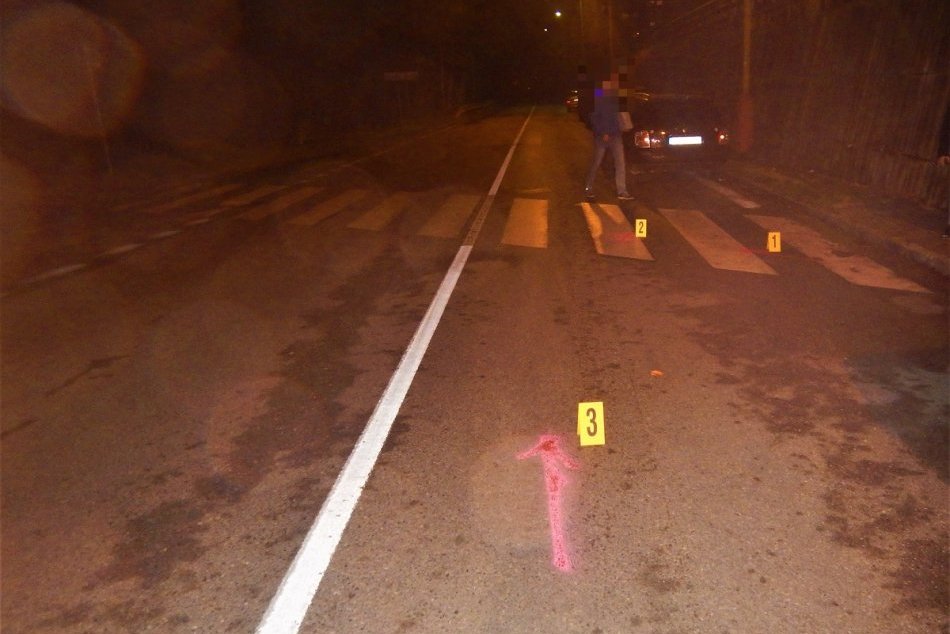 FOTO: Polícia hľadá svedkov nehody v Považskej na tomto priechode na Rozkvete