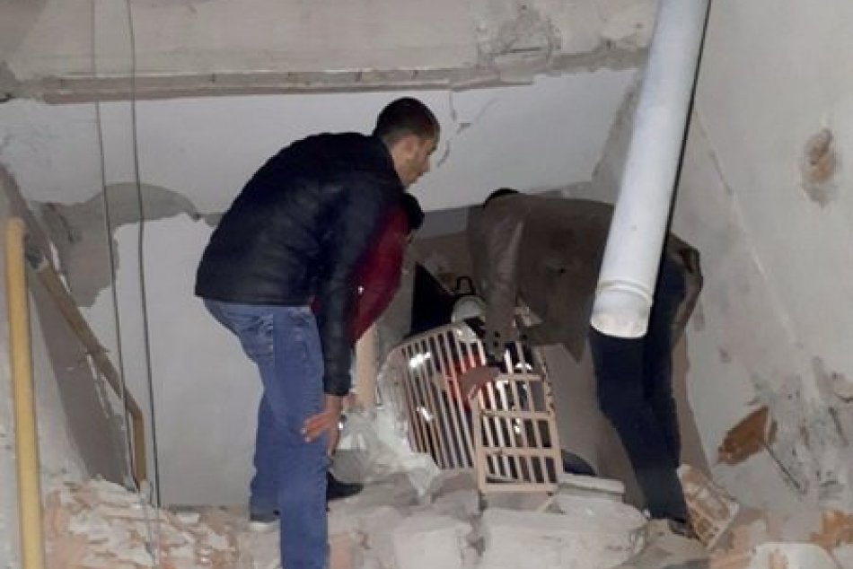 Turecko zasiahlo ničivé zemetrasenie