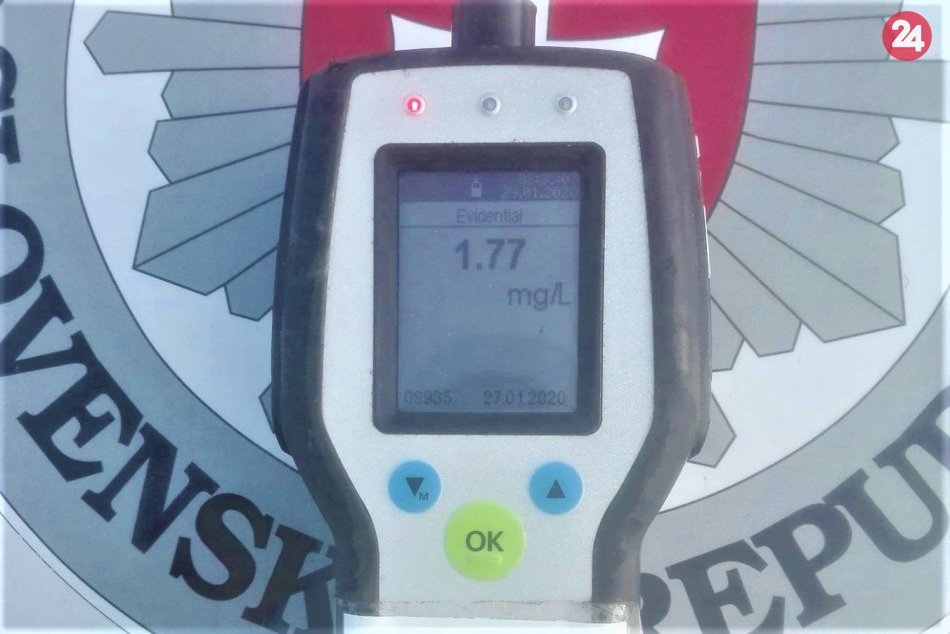 FOTO: Považskobystrickí dopravní policajti namerali vodičke v dychu 3,69 promile