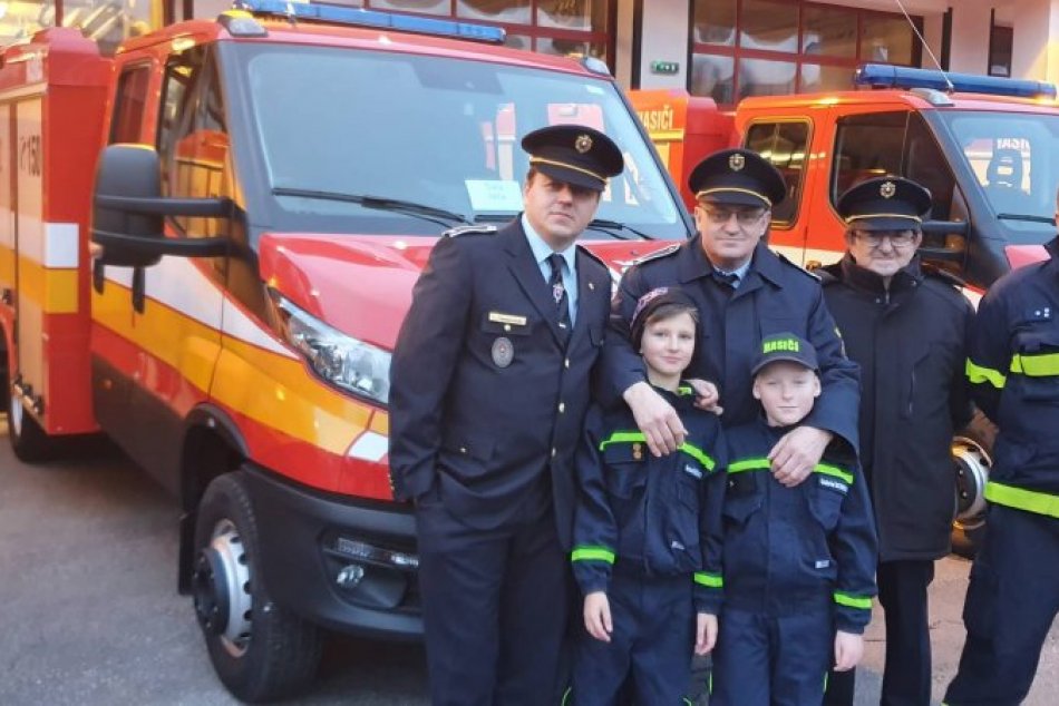 Bojovníci s požiarom majú novinky: Do výbavy získali štyri hasičské autá, FOTO