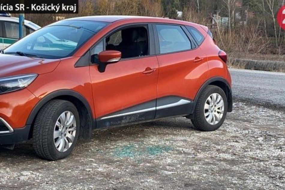 Obrazom: Polícia na Spiši mala prácu s podozrivým vozidlom