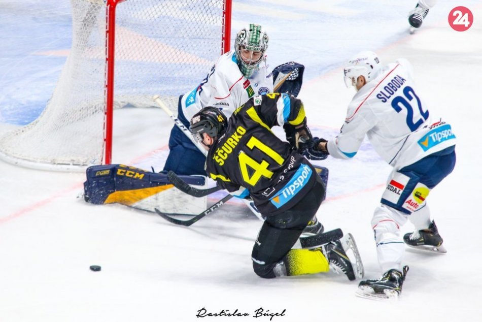 HK Nitra - HC 07 Detva 5:1 v skupine  7.-12. miesto