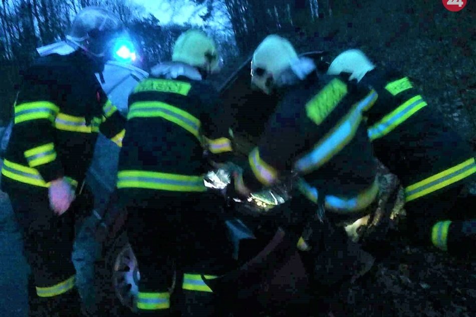 FOTO z dopravnej nehody pri Novákoch