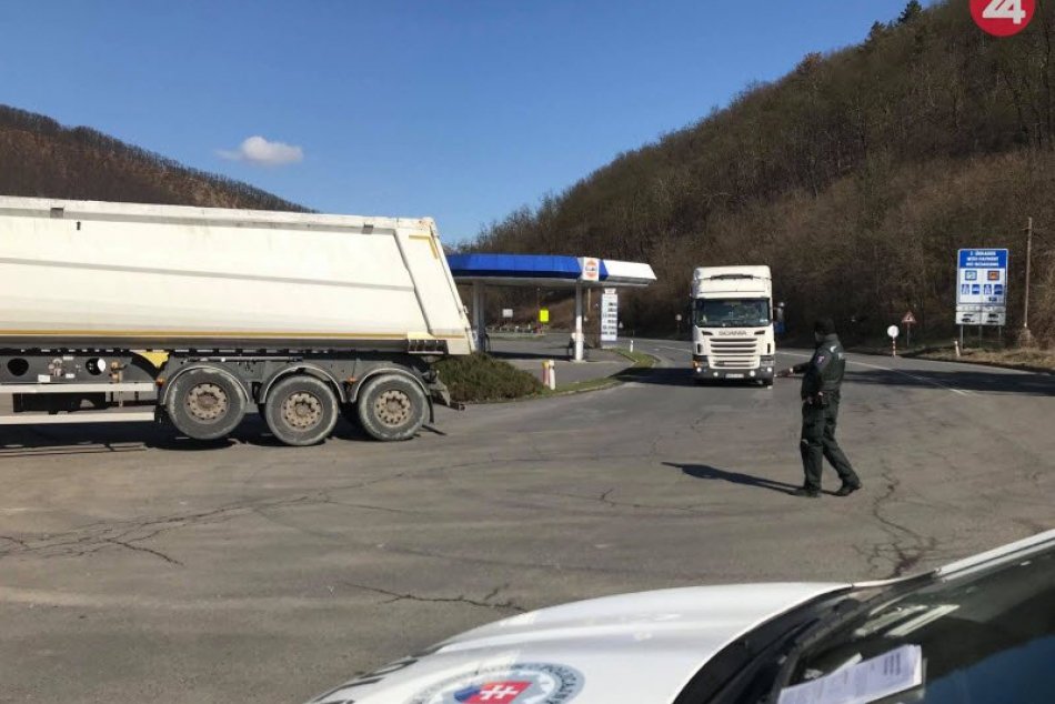 Otvorili slovensko-maďarský hraničný priechod Šiatorská Bukovinka